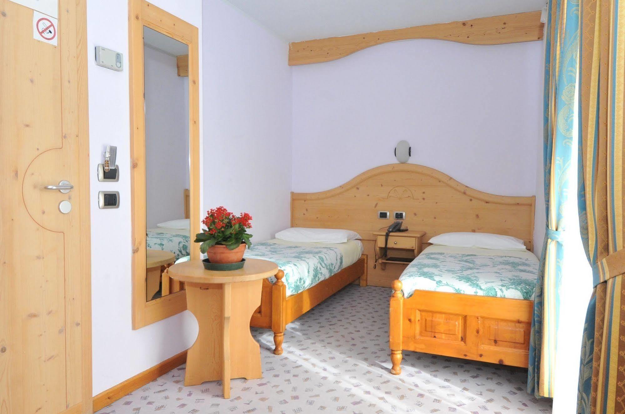 Hotel Valeria Livigno Ngoại thất bức ảnh